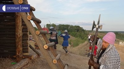 На Сумщині відбулася історична реконструкція битви на Ворсклі 1399 року – репортаж На Сумщині відбулася історична реконструкція битви на Ворсклі 1399 року – репортаж