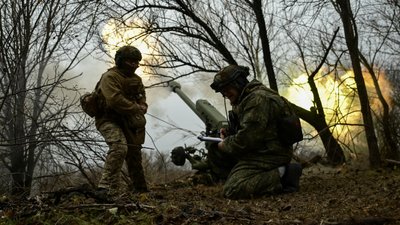 Військовослужбовці артилерійського розрахунку спецпідрозділу Нацполіції