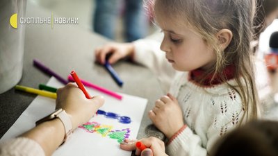 На Хрещатику відкрили Новорічну поштову резиденцію. Вона втілюватиме мрії тисячі дітей України