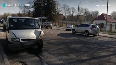 У поліції розповіли подробиці ДТП біля лікарні на Чорновола У поліції розповіли подробиці ДТП біля лікарні на Чорновола