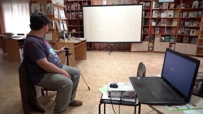 Писав сценарії з дитинства та уявляв їх на екрані. Як херсонець створив власну кіношколу Писав сценарії з дитинства та уявляв їх на екрані. Як херсонець створив власну кіношколу