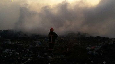 У Тлумачі на Франківщині горить сміттєзвалище