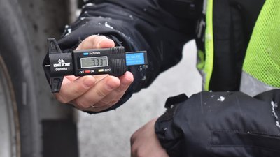 Перевірка стану шин Перевірка стану шин