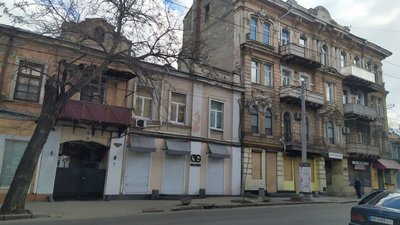 Закриті банки й відкриті магазини. Яка обстановка в Одесі