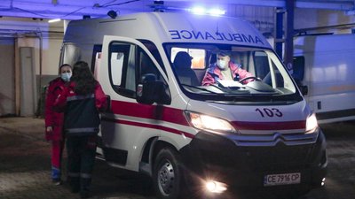 Понад 200 інфікованих чернівчан щодня. Скількох пацієнтів лікують у районних лікарнях