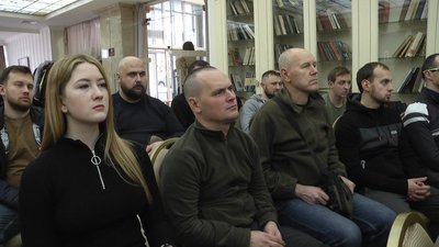 Тренінг "Гранатометна справа": у Житомирі цивільних навчали, як знищувати ворожі танки та іншу броньовану техніку Тренінг "Гранатометна справа": у Житомирі цивільних навчали, як знищувати ворожі танки та іншу броньовану техніку