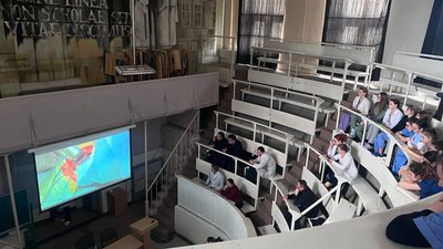 Львівських лікарів та студентів-медиків вчили оперувати грижу