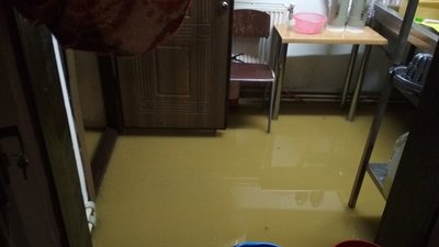 Підтоплені будинки та дороги. На Прикарпатті продовжує вирувати стихія Підтоплені будинки та дороги. На Прикарпатті продовжує вирувати стихія