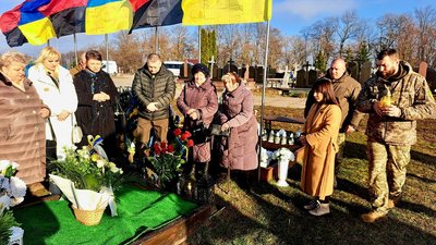 Покладання квітів Махневич Покладання квітів Махневич