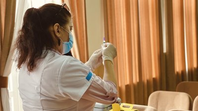 118 людей щепили в центрі вакцинації Виноградова упродовж вихідних 118 людей щепили в центрі вакцинації Виноградова упродовж вихідних