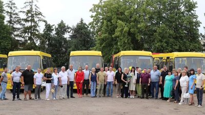 На Миколаївщині закупили шкільні автобуси На Миколаївщині закупили шкільні автобуси