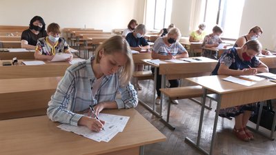 У Черкасах перевіряють ЗНО з української мови та літератури