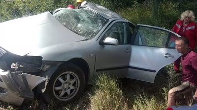 У Кам'янському районі Дніпропетровщини сталася ДТП: загинула жінка, чоловік та дитина – травмовані