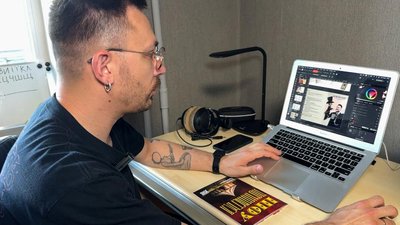 "Молодіжний щоденник": співласник незалежного театру ляльок з Луцька пише музику й створює зіни "Молодіжний щоденник": співласник незалежного театру ляльок з Луцька пише музику й створює зіни