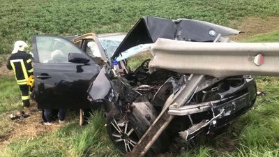 Рятувальники на Львівщині деблокували з авто водія, який травмувався у ДТП