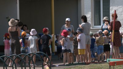 По п'ять годин, із дворазовим харчуванням, є укриття: в Золотоноші на Черкащині всі дитсадки поновили роботу По п'ять годин, із дворазовим харчуванням, є укриття: в Золотоноші на Черкащині всі дитсадки поновили роботу