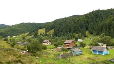 Вижив в Іловайському котлі. Прикарпатець Іван Рубанюк після повернення одружився і будує дім Вижив в Іловайському котлі. Прикарпатець Іван Рубанюк після повернення одружився і будує дім