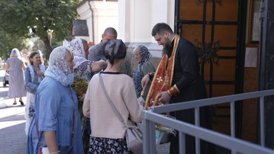 Букети з трав та кошики з медом: як у Вінниці відсвяткували Маковія Букети з трав та кошики з медом: як у Вінниці відсвяткували Маковія