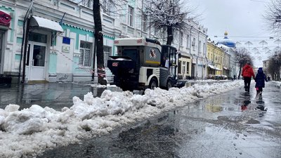 Наслідки негоди: на Житомирщині за добу випало 10 сантиметрів снігу Наслідки негоди: на Житомирщині за добу випало 10 сантиметрів снігу