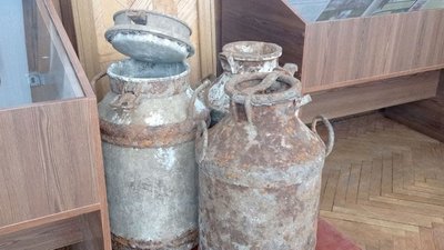 НеВідомий Хасевич з бідона УПА: виявлений восени альбом митця з Рівненщини презентували у Тернополі НеВідомий Хасевич з бідона УПА: виявлений восени альбом митця з Рівненщини презентували у Тернополі