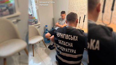 Гендиректор ФК "Чернігів" підозрюється у фіктивному бронюванню футболістів