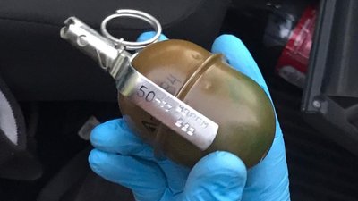 У Сумах військовий в магазині погрожував підірвати гранату У Сумах військовий в магазині погрожував підірвати гранату