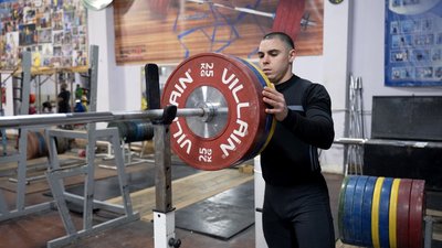 Важкоатлет із Вінниці встановив п'ять національних рекордів за календарний рік Важкоатлет із Вінниці встановив п'ять національних рекордів за календарний рік