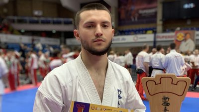 Спортсмени Житомирщини стали призерами чемпіонату Європи з кіокушинкай карате у Румунії Спортсмени Житомирщини стали призерами чемпіонату Європи з кіокушинкай карате у Румунії