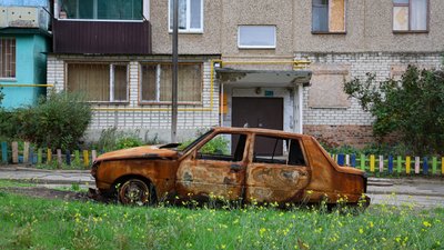 обстріл, Херсон, згоріле авто