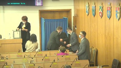 Рівненщина: новообрана облрада зібралась на першу сесію Рівненщина: новообрана облрада зібралась на першу сесію