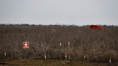 Сапери ДСНС за допомогою спецмашин розмінували понад 47 гектарів земель на Миколаївщині Сапери ДСНС за допомогою спецмашин розмінували понад 47 гектарів земель на Миколаївщині