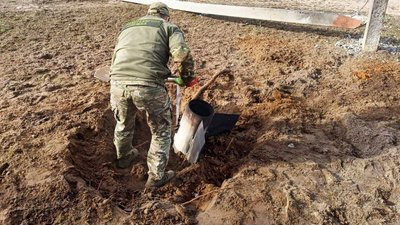 На Рівненщині сили ППО збили ракети Х-55 та "Іскандер" На Рівненщині сили ППО збили ракети Х-55 та "Іскандер"