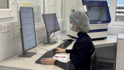 Повнопрофільна ДНК-лабораторія запрацювала у Полтаві: як ідентифікують репатрійовані тіла
