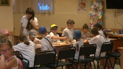 Франківські волонтери організували літній табір для дітей "Україна – мій дім" Франківські волонтери організували літній табір для дітей "Україна – мій дім"