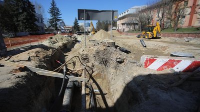 У Львові на вулиці Шевченка замінили магістральний водогін У Львові на вулиці Шевченка замінили магістральний водогін