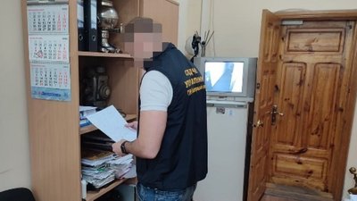 Привласнили 3 млн грн на будівництві сміттєзвалища: на Дніпропетровщині судитимуть директора КП та його спільників