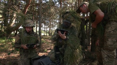 Один з етапів навчання у школі дронів "Sky spies" на Чернігівщині