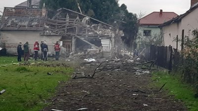Наслідки обстрілу в Лапаївці
