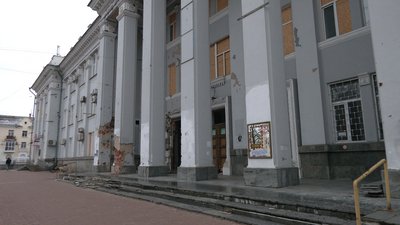 Рік тому росіяни обстріляли Центральний ринок у Чернігові: як вдалося вижити охоронцю та як відновлюють ринок Рік тому росіяни обстріляли Центральний ринок у Чернігові: як вдалося вижити охоронцю та як відновлюють ринок