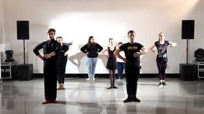 У Києві у хабі "Донеччина" пройшов танцювальний майстер-клас з народного танцю для переселенців У Києві у хабі "Донеччина" пройшов танцювальний майстер-клас з народного танцю для переселенців