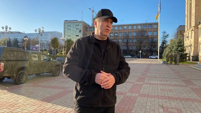 Захищатимуть Черкащину від "шахедів": чотири автомобілі для ППО передали місцеві підприємці