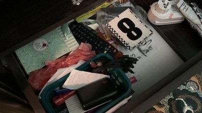 Просила "милостиню": на Рівненщині затримали жінку, яка вкрала 10 тисяч гривень Просила "милостиню": на Рівненщині затримали жінку, яка вкрала 10 тисяч гривень