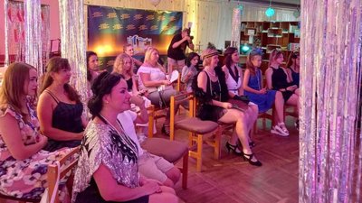 У Херсонській бібліотеці провели вечірку в стилі Гетсбі У Херсонській бібліотеці провели вечірку в стилі Гетсбі