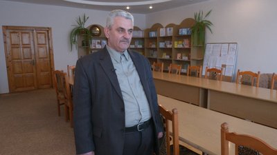 "Такі люди, як Діма, не можуть загинути". Спогади вчителів про Героя України Дмитра Коцюбайла на псевдо Да Вінчі "Такі люди, як Діма, не можуть загинути". Спогади вчителів про Героя України Дмитра Коцюбайла на псевдо Да Вінчі