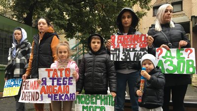 "Ми маємо боротись": Лілія Ступіна, дівчина полоненого бійця "Азовсталі" "Ми маємо боротись": Лілія Ступіна, дівчина полоненого бійця "Азовсталі"