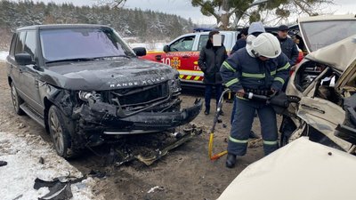 ДТП на Вінниччині: одна людина загинула, троє травмувалися ДТП на Вінниччині: одна людина загинула, троє травмувалися
