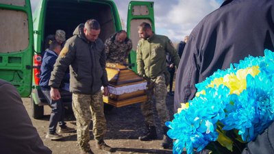На Тернопільщині попрощалися із шістьма бійцями