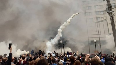 "Законодавство було написане криво". Експерт розповів, чому рішення КСУ викликали політичну кризу