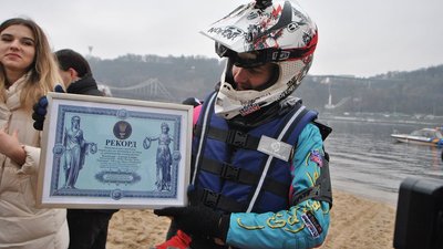 Проїхав по воді на мотоциклі. Каскадер Сергій Совяк. СУСПІЛЬНЕ | ЛЮДИ