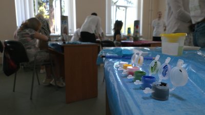 У Черкасах діти малювали мрії на гільзах У Черкасах діти малювали мрії на гільзах